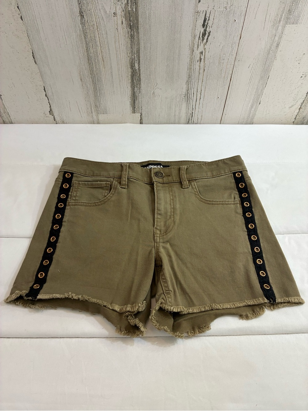 Express Olive Green Denim Shorts with Black Eyelet Trim Sz 6